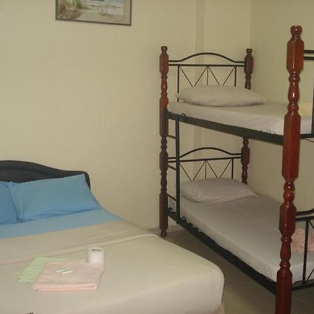 Casavilla Travellers Lodge Kuala Lumpur Phòng bức ảnh